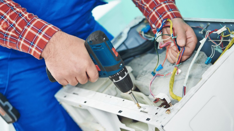 Keçiören Hoover Hoover çamaşır makinesi kart tamiri – Su almama arızası orijinal parça ile giderildi. - Teknik servis örneği